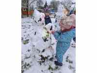 Barevní sněhuláci