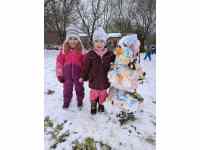 Barevní sněhuláci